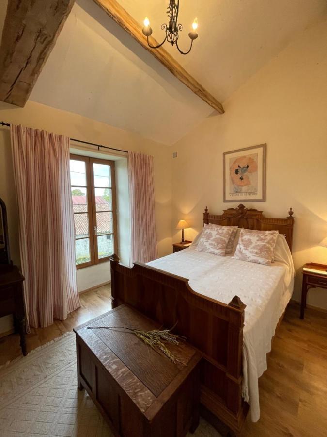 Beautiful Cottage With Private Plunge Pool/Hot Tub - 40 Mins From Puy Du Fou La Chapelle-Saint-Etienne Exteriör bild